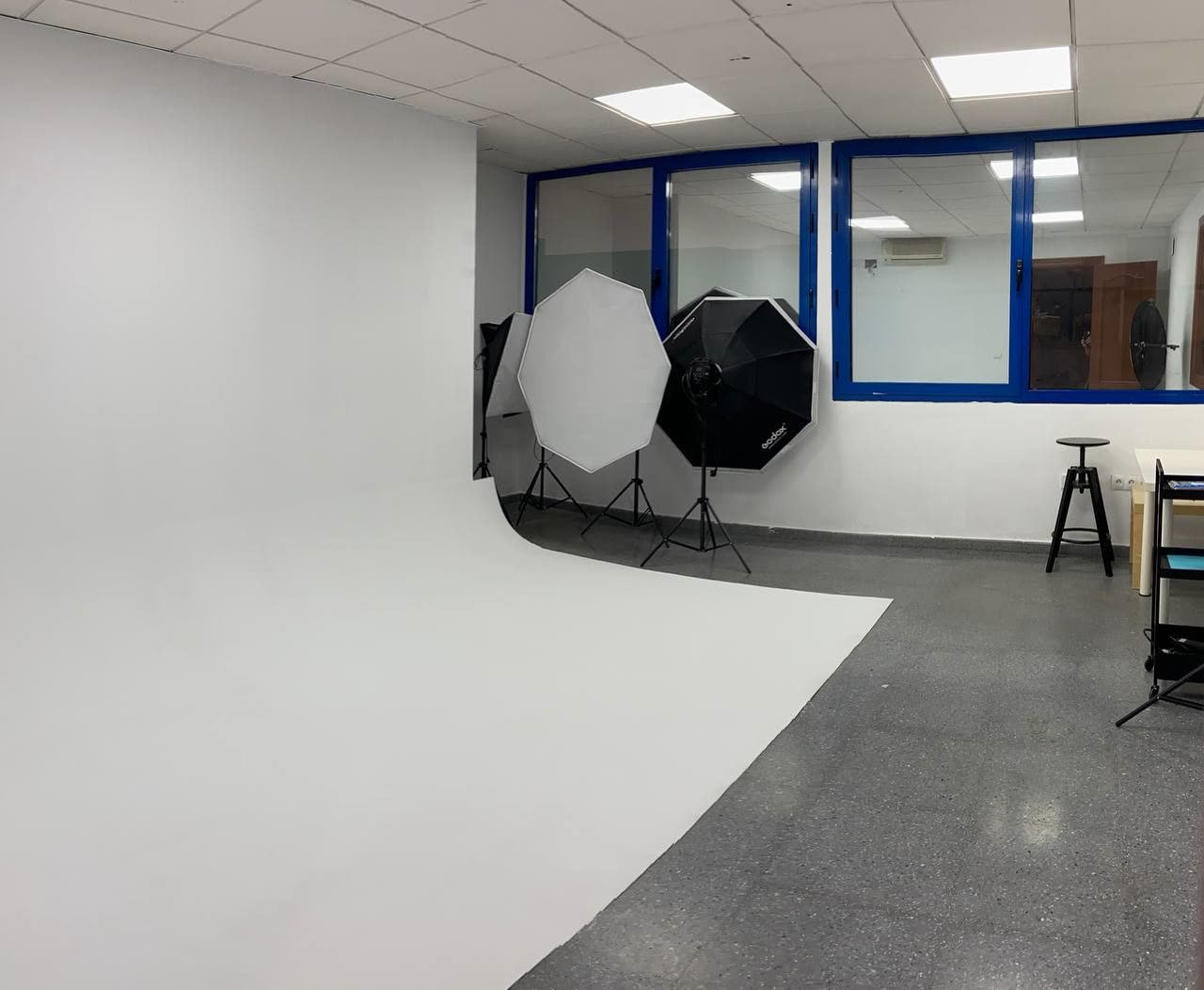 Ciclorama blanco de Skapa Studios, Málaga